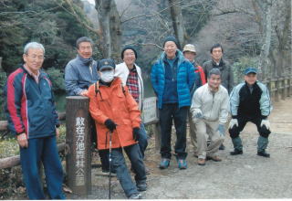 ���q������